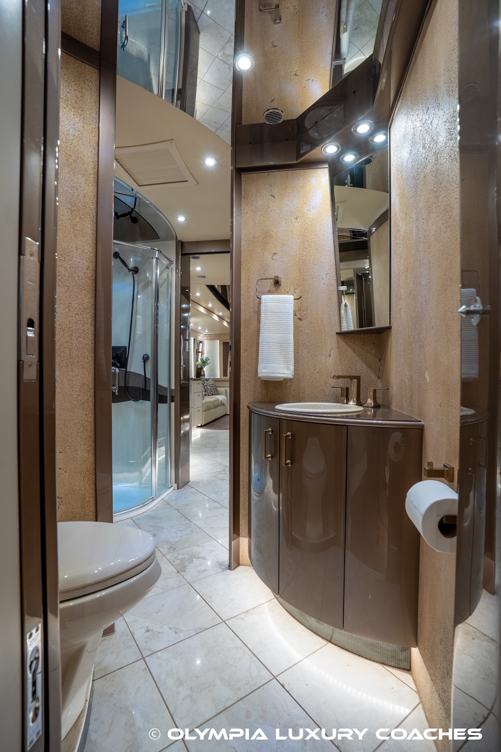 2006 Prevost Legendary XLII For Sale