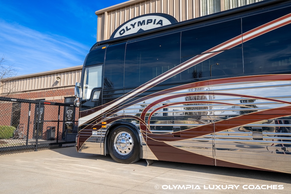 2006 Prevost Legendary XLII For Sale