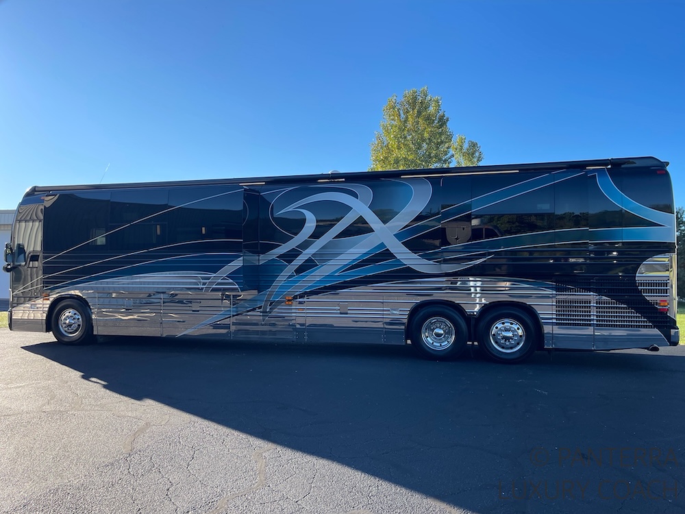 2006 Prevost Legendary XLII For Sale