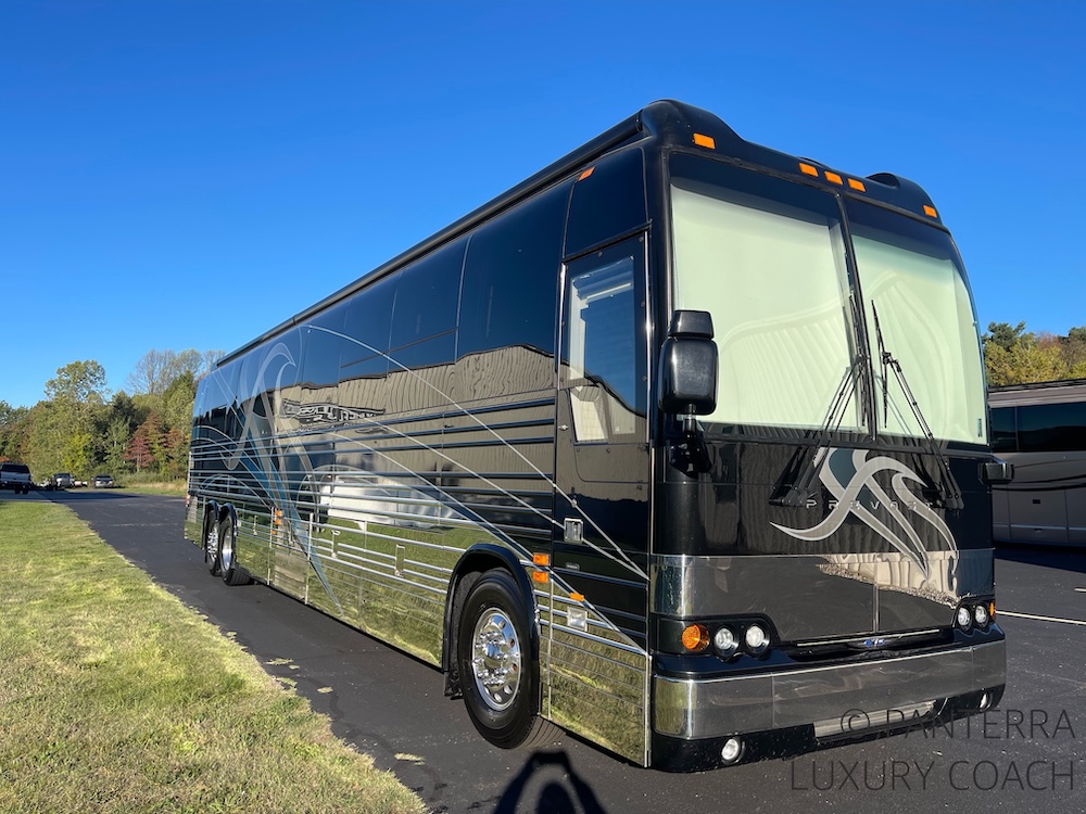 2006 Prevost Legendary XLII For Sale