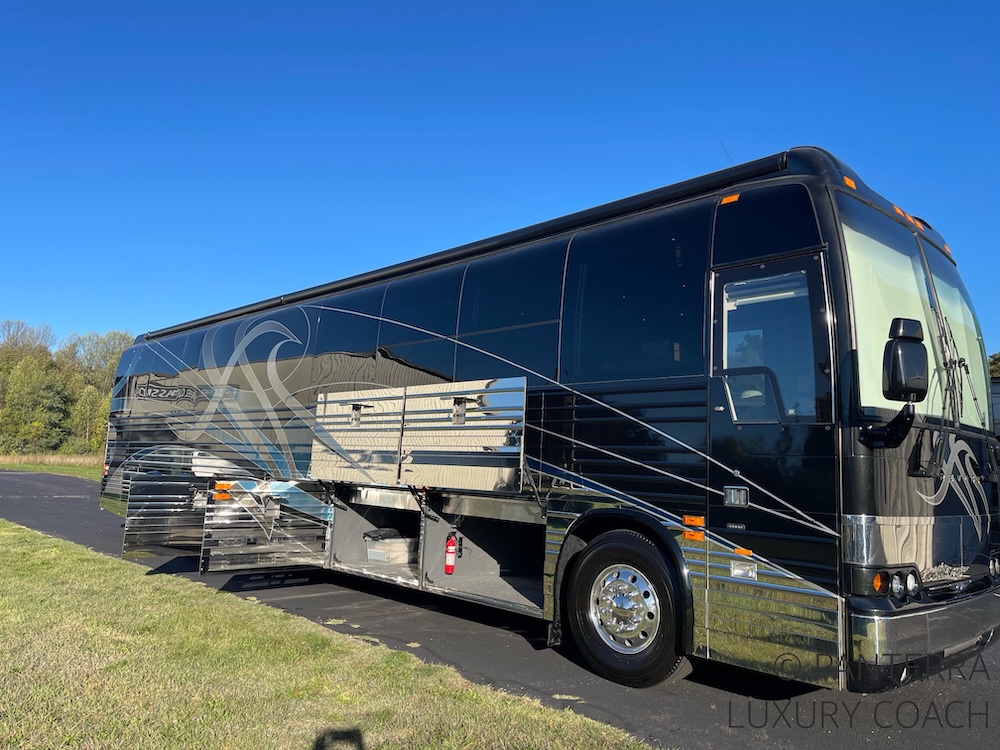 2006 Prevost Legendary XLII For Sale