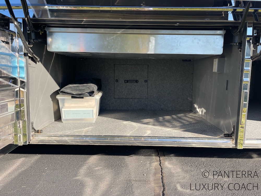 2006 Prevost Legendary XLII For Sale