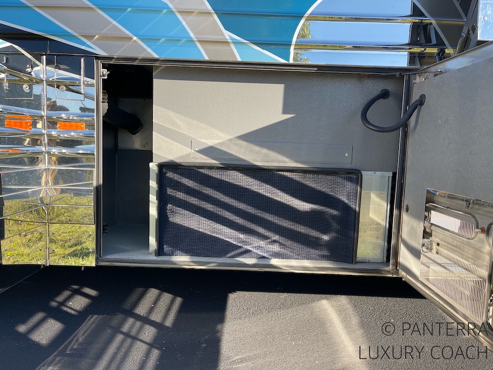 2006 Prevost Legendary XLII For Sale