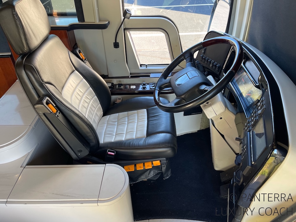 2006 Prevost Legendary XLII For Sale