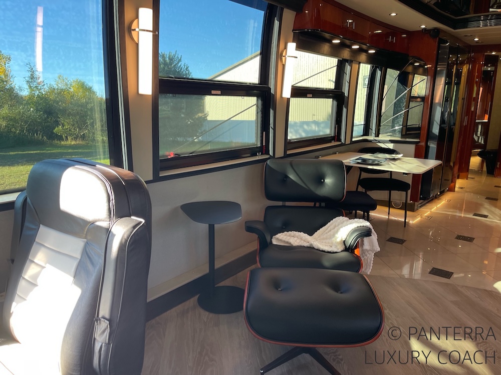 2006 Prevost Legendary XLII For Sale