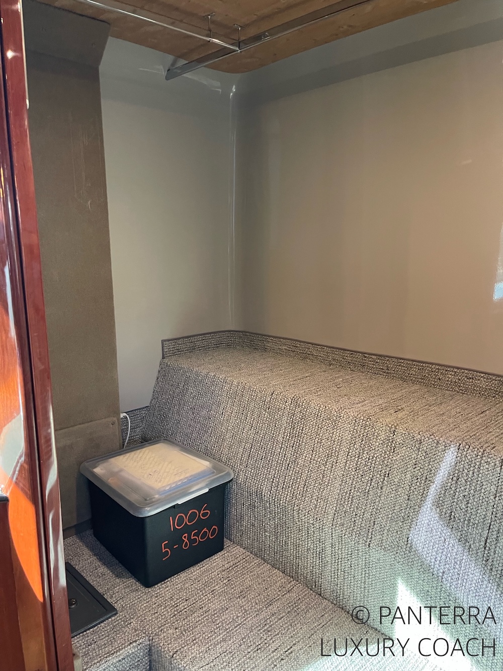 2006 Prevost Legendary XLII For Sale