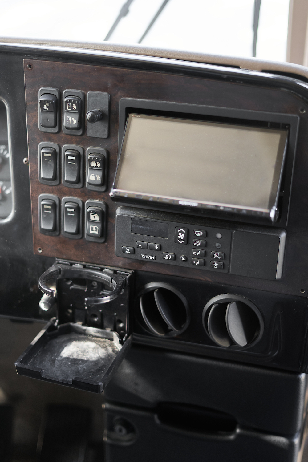 2006 Prevost Legendary XLII For Sale