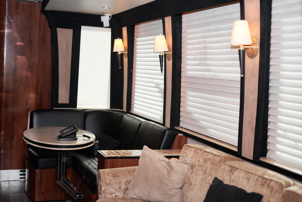 2006 Prevost Legendary XLII For Sale