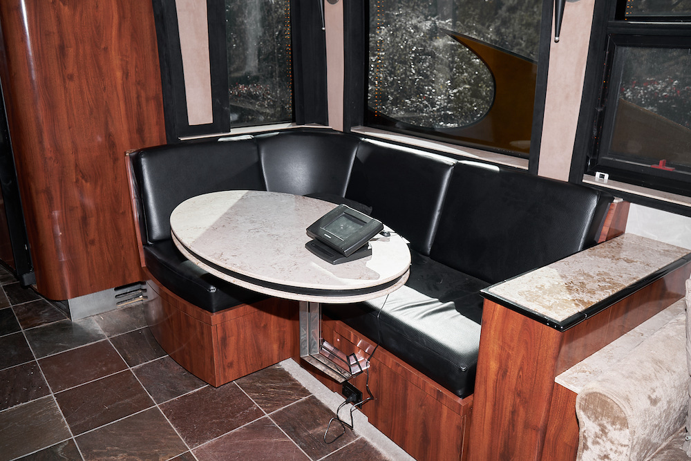 2006 Prevost Legendary XLII For Sale