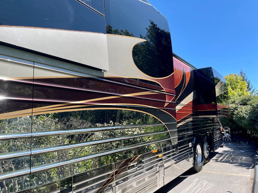 2006 Prevost Legendary XLII For Sale
