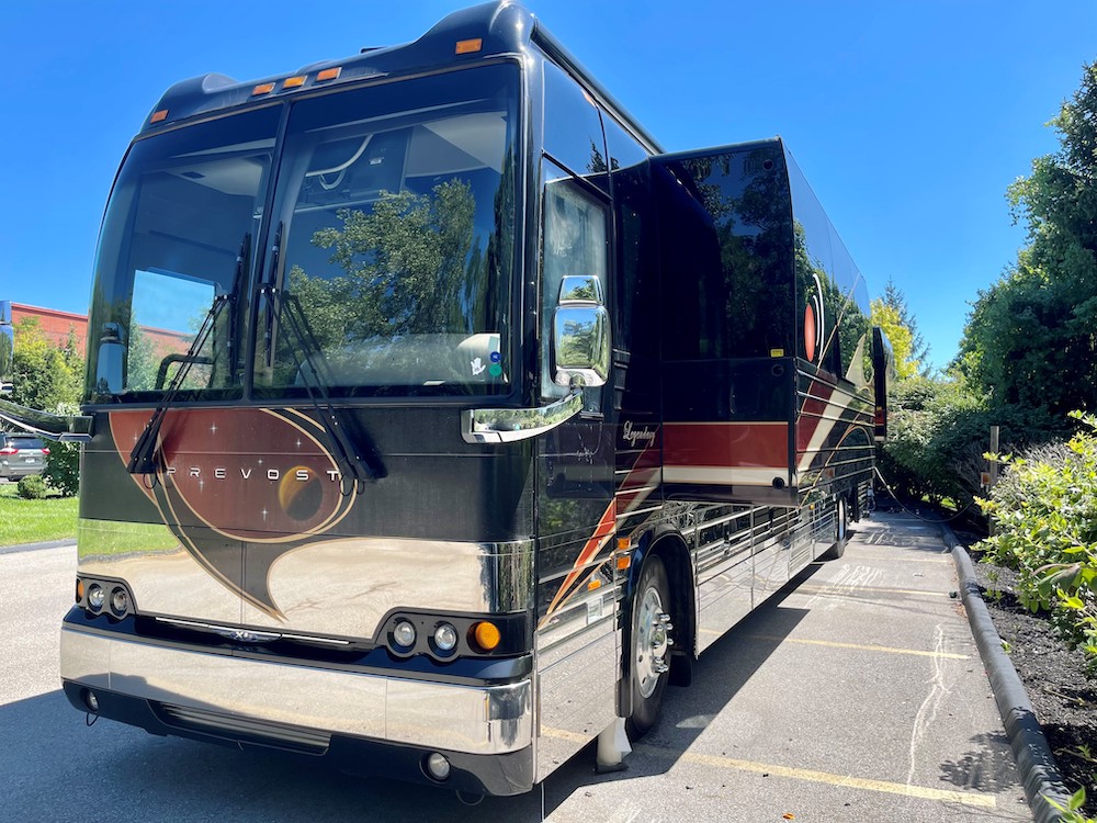 2006 Prevost Legendary XLII For Sale