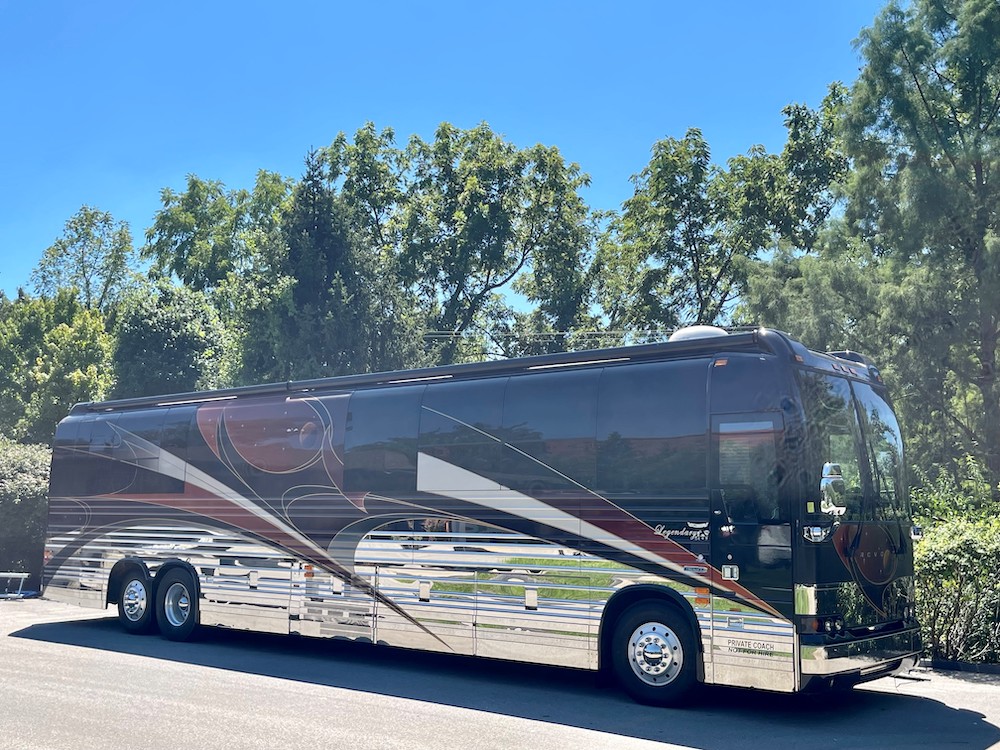 2006 Prevost Legendary XLII For Sale