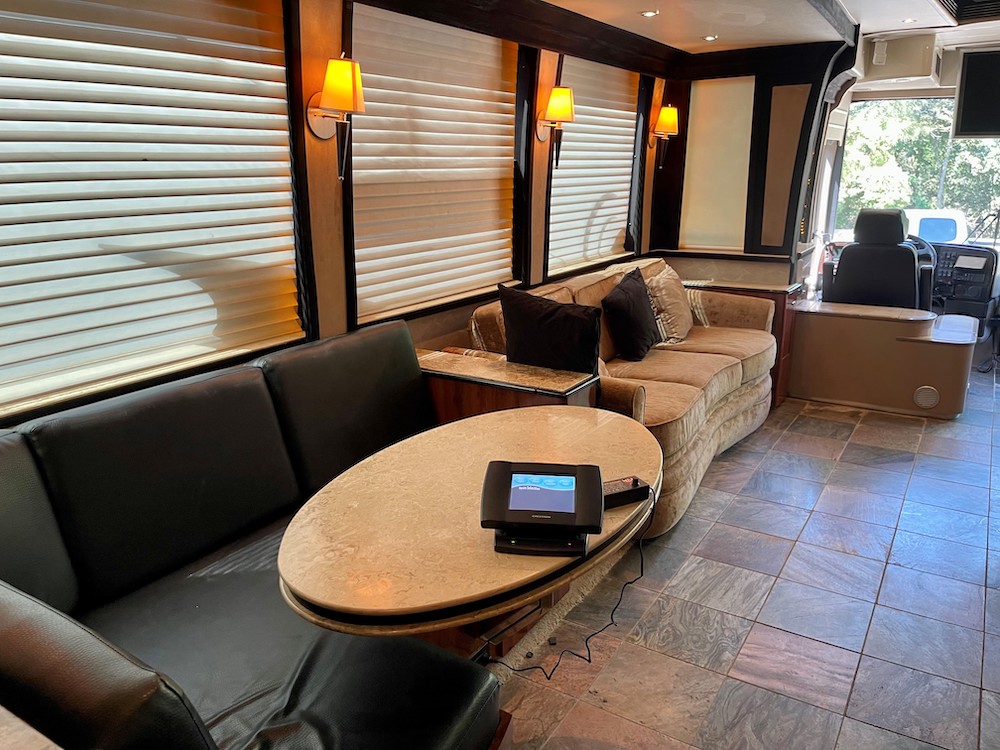 2006 Prevost Legendary XLII For Sale