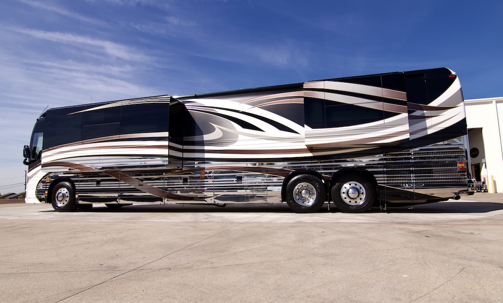 2006 Prevost Legendary XLII For Sale