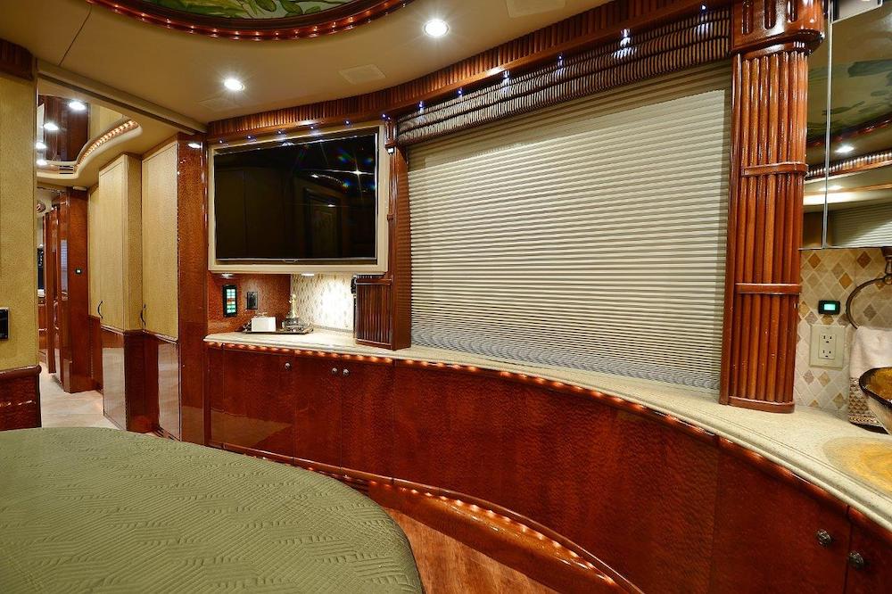 2006 Prevost Liberty H3-45 For Sale