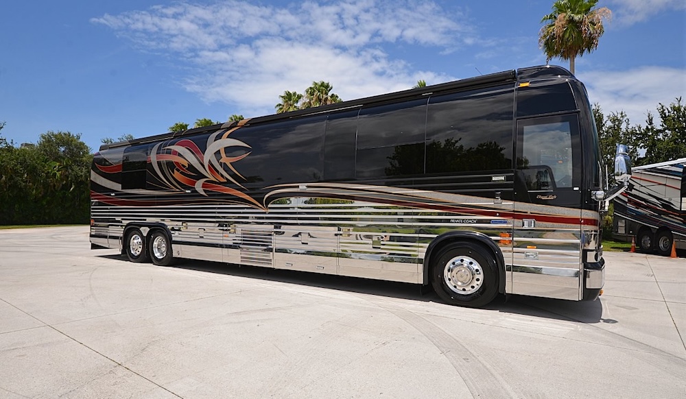2006 Prevost Liberty XLII For Sale