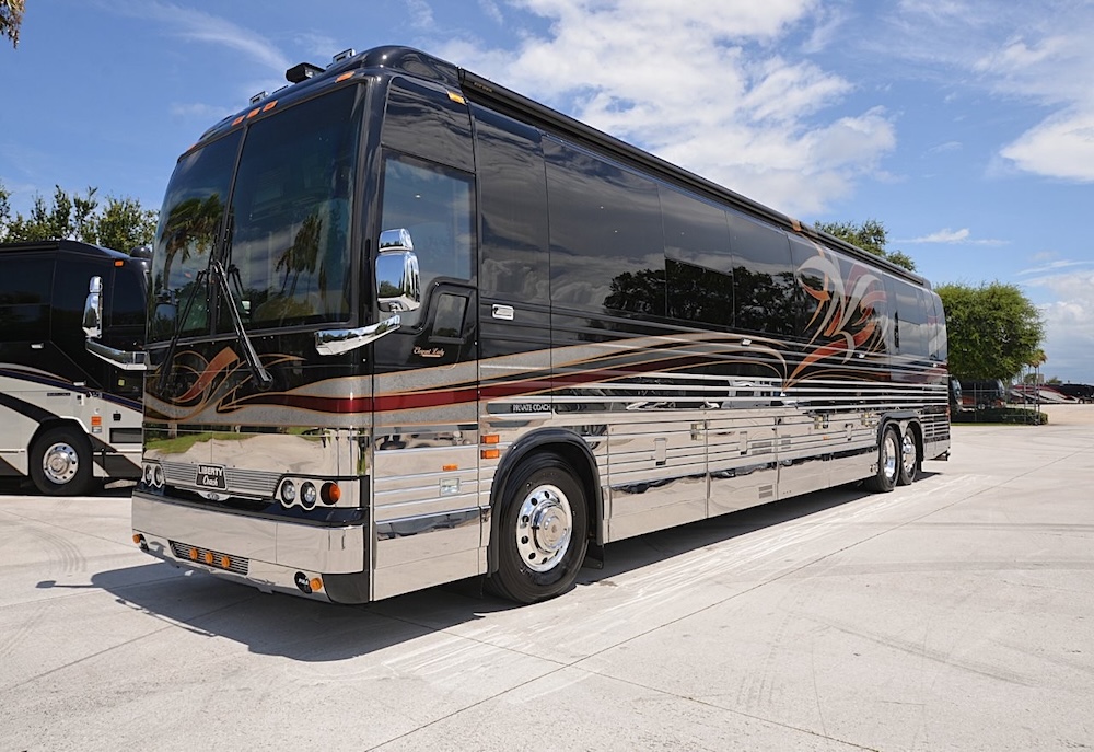 2006 Prevost Liberty XLII For Sale