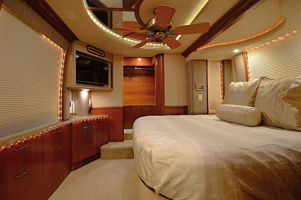 2006 Prevost Liberty XLII For Sale