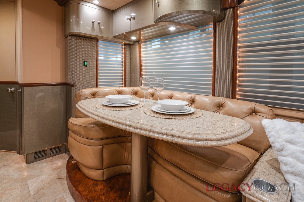 2006 Prevost Liberty XLII For Sale