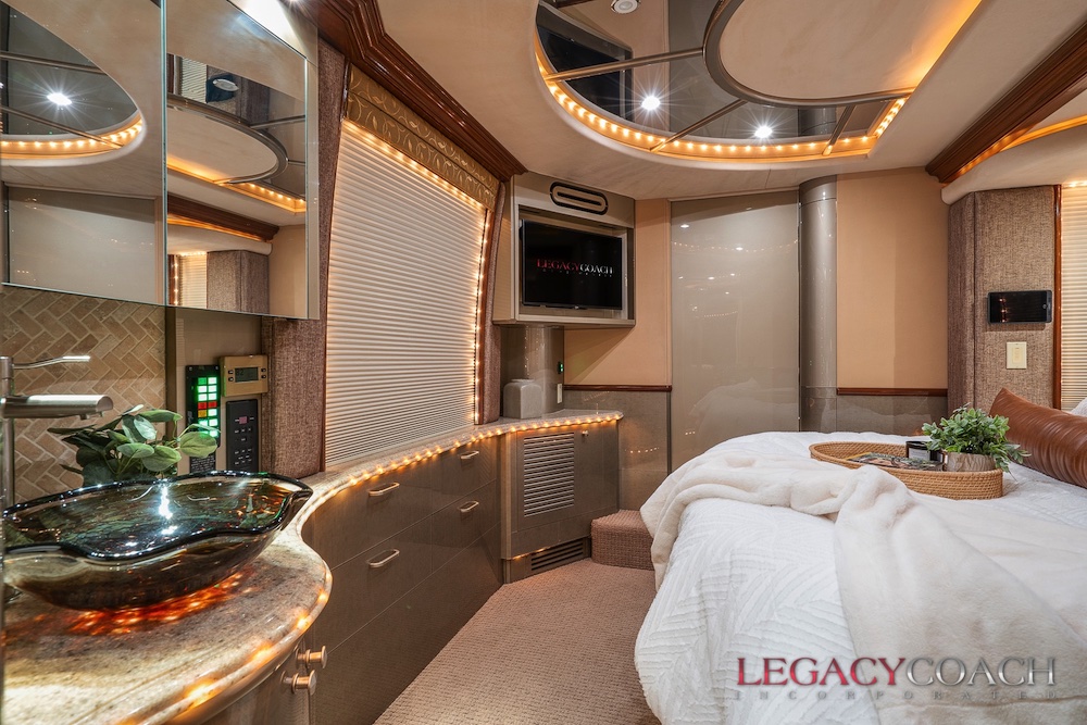 2006 Prevost Liberty XLII For Sale
