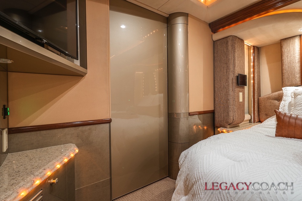 2006 Prevost Liberty XLII For Sale