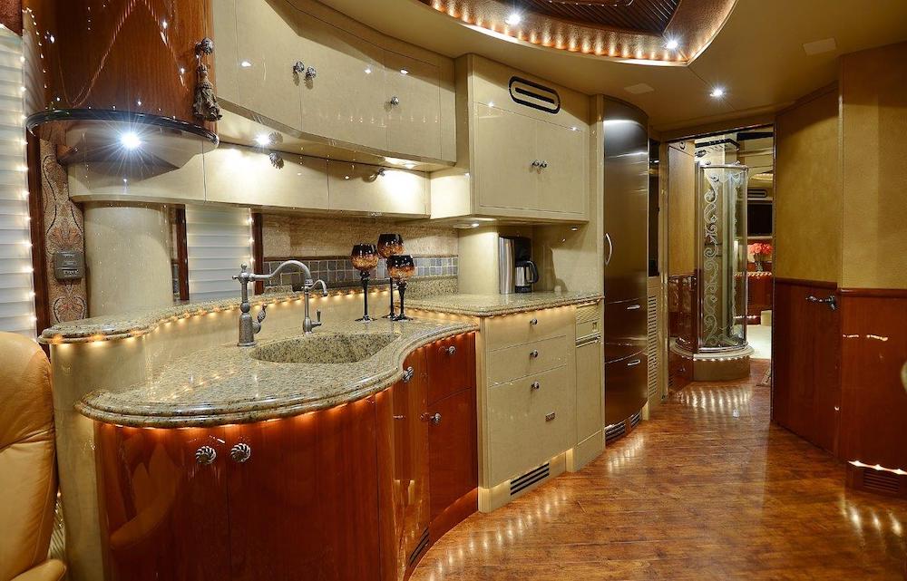 2006 Prevost Liberty XLII For Sale