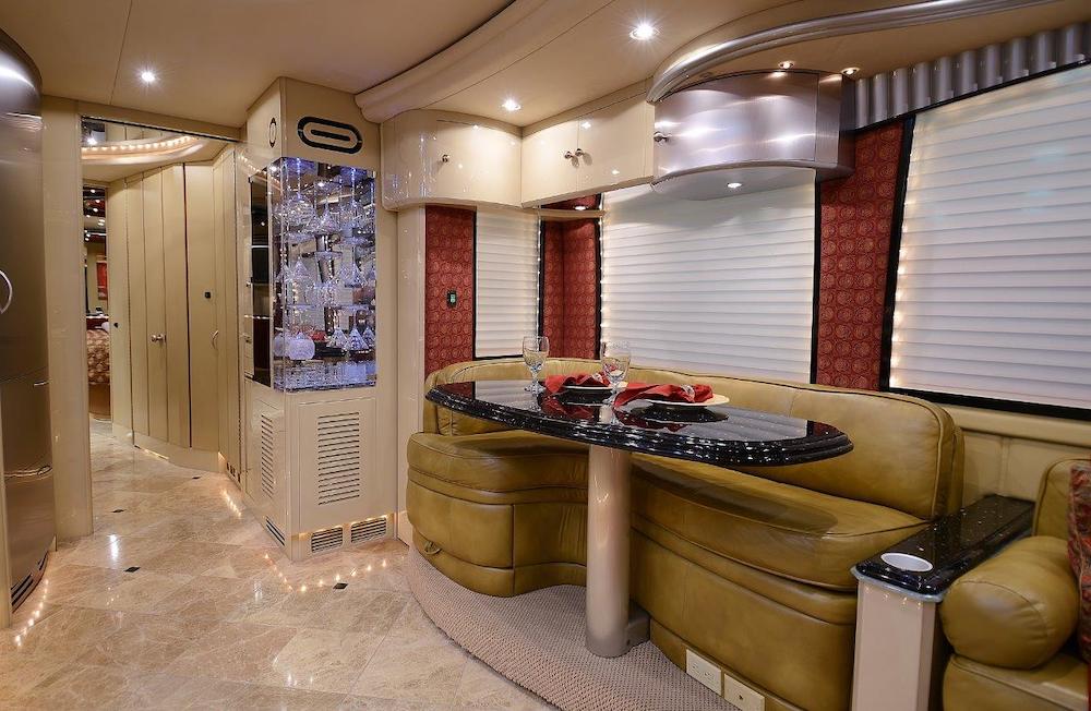 2006 Prevost Liberty XLII For Sale