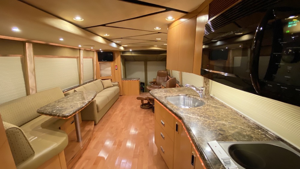 2006 Prevost Marathon H3-45 For Sale