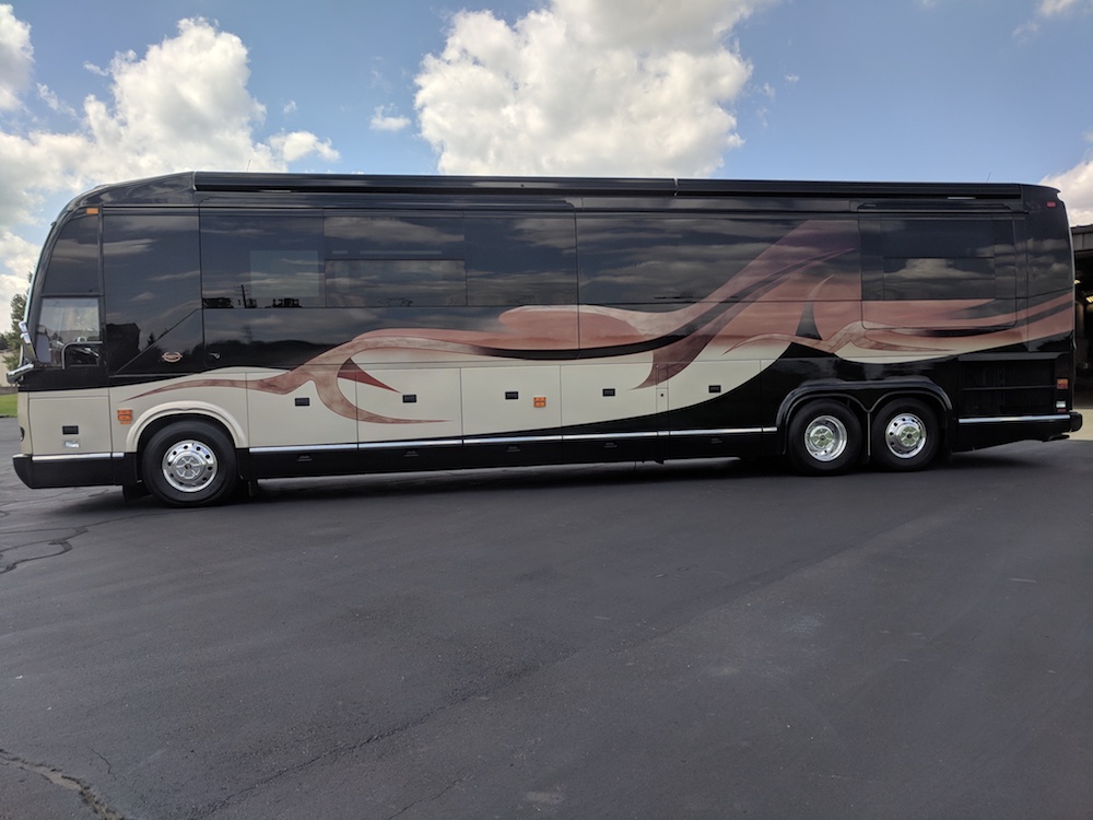2006 Prevost Marathon H3-45 For Sale