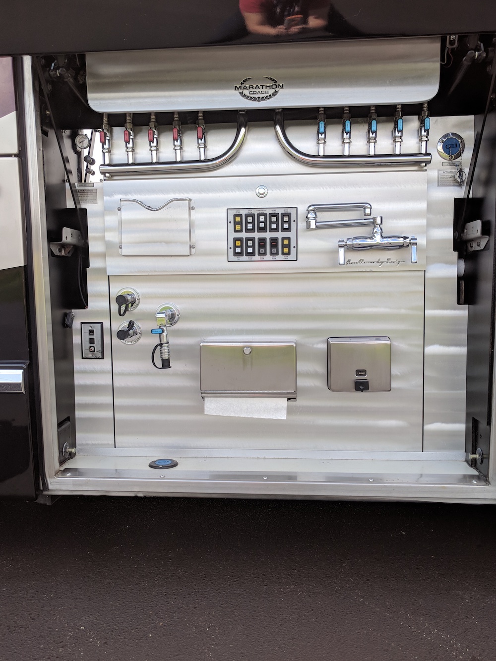 2006 Prevost Marathon H3-45 For Sale