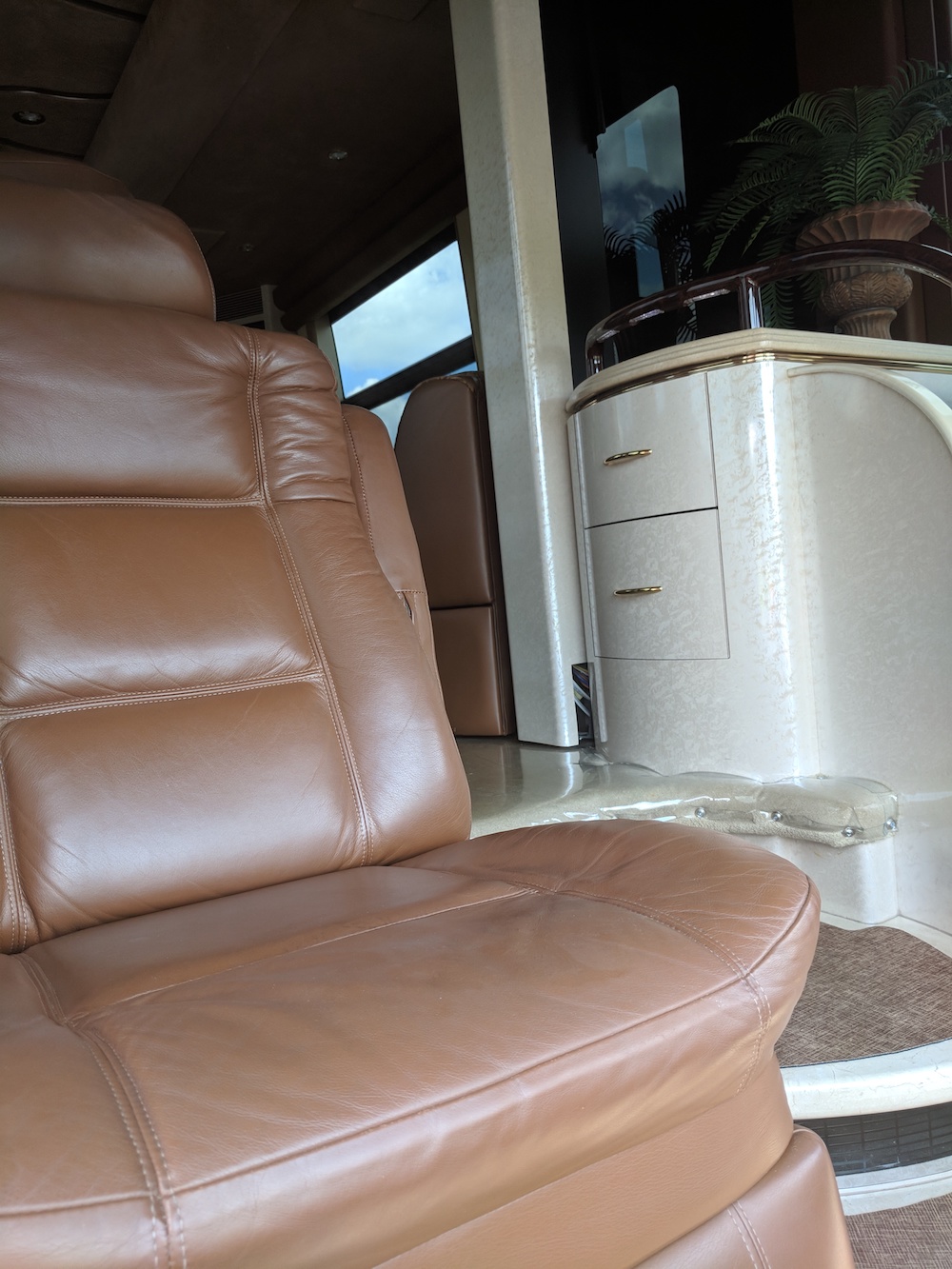 2006 Prevost Marathon H3-45 For Sale
