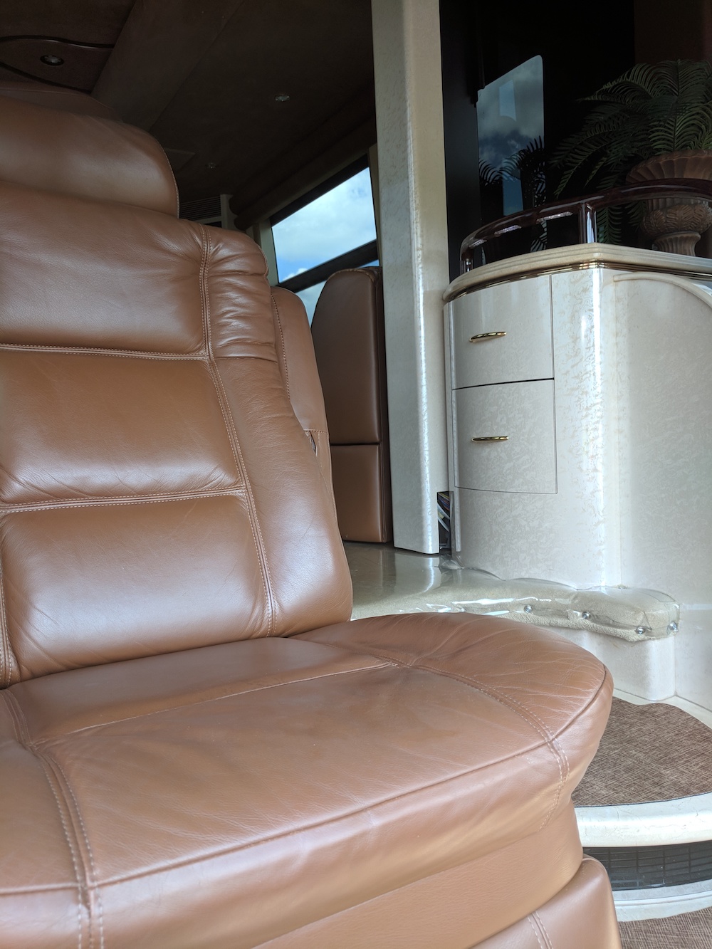 2006 Prevost Marathon H3-45 For Sale