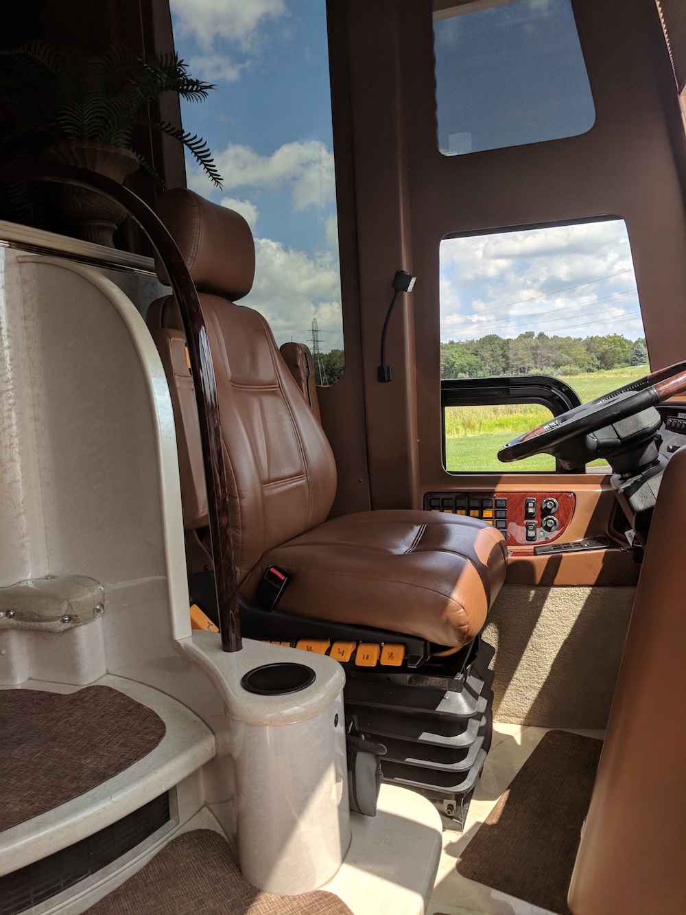 2006 Prevost Marathon H3-45 For Sale