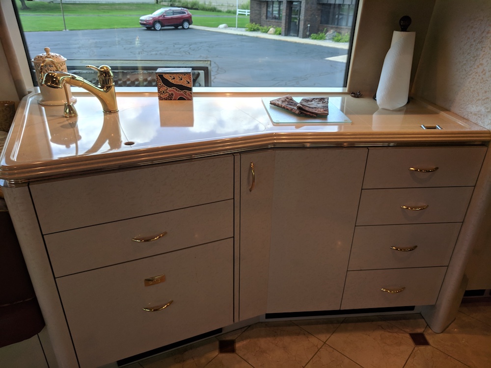 2006 Prevost Marathon H3-45 For Sale