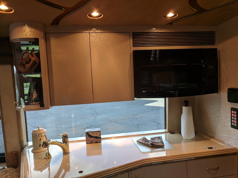 2006 Prevost Marathon H3-45 For Sale