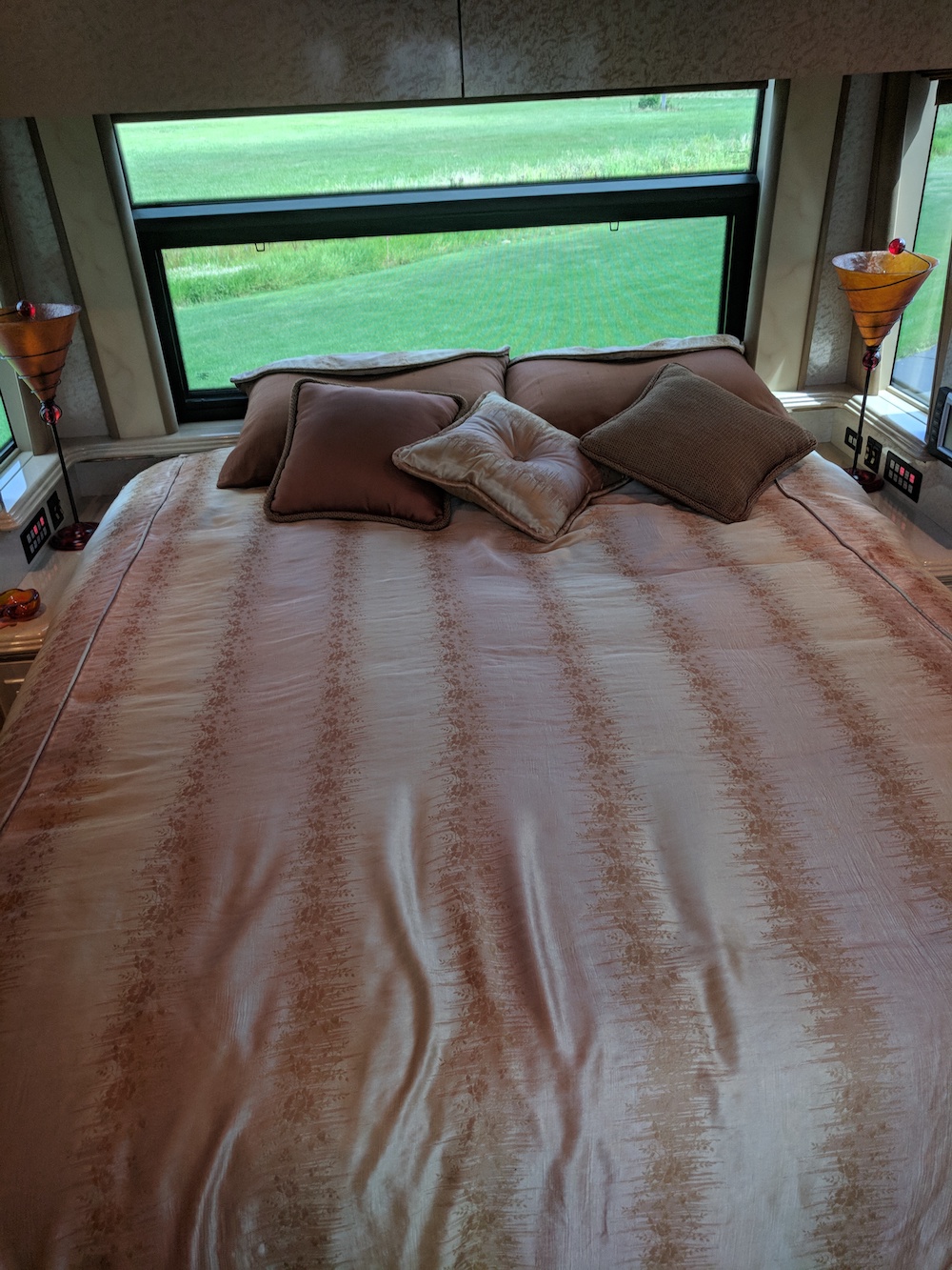 2006 Prevost Marathon H3-45 For Sale