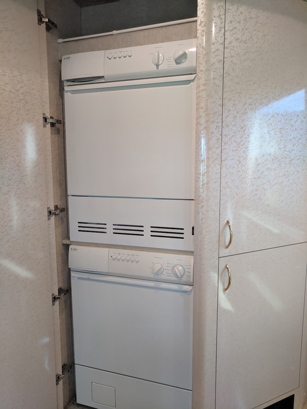 2006 Prevost Marathon H3-45 For Sale