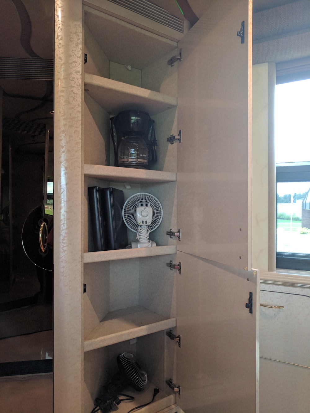 2006 Prevost Marathon H3-45 For Sale