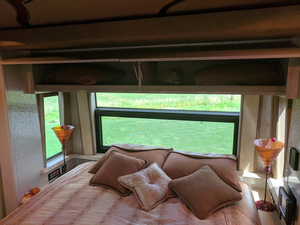 2006 Prevost Marathon H3-45 For Sale