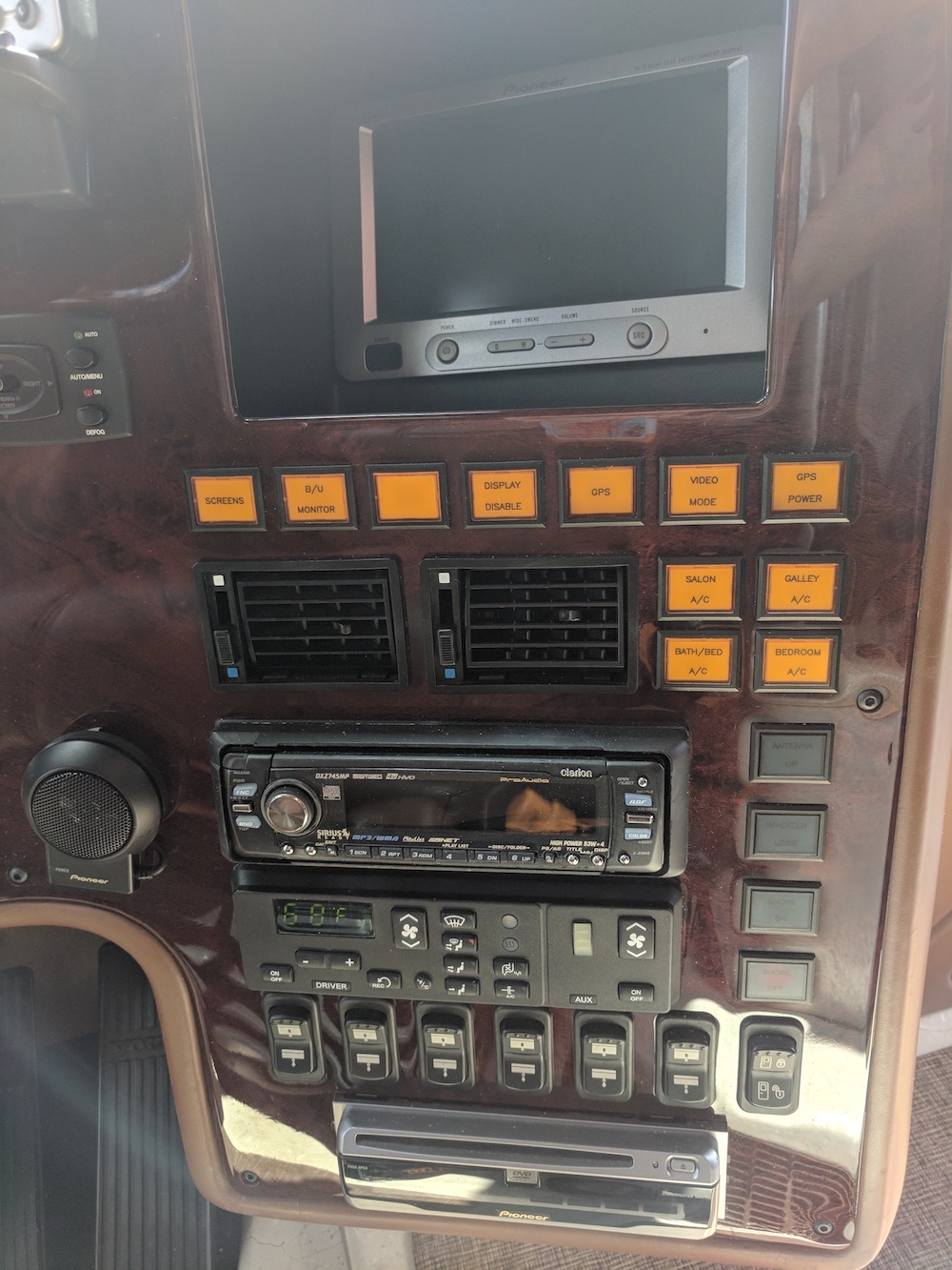 2006 Prevost Marathon H3-45 For Sale