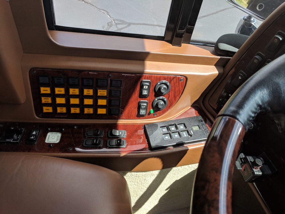 2006 Prevost Marathon H3-45 For Sale