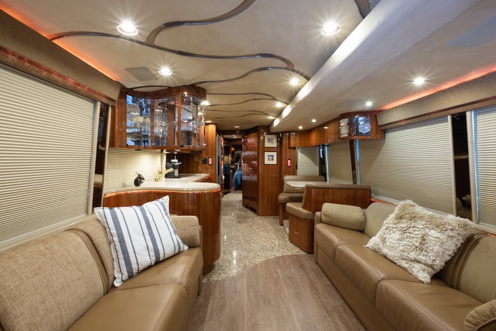 2006 Prevost Marathon H3-45 For Sale