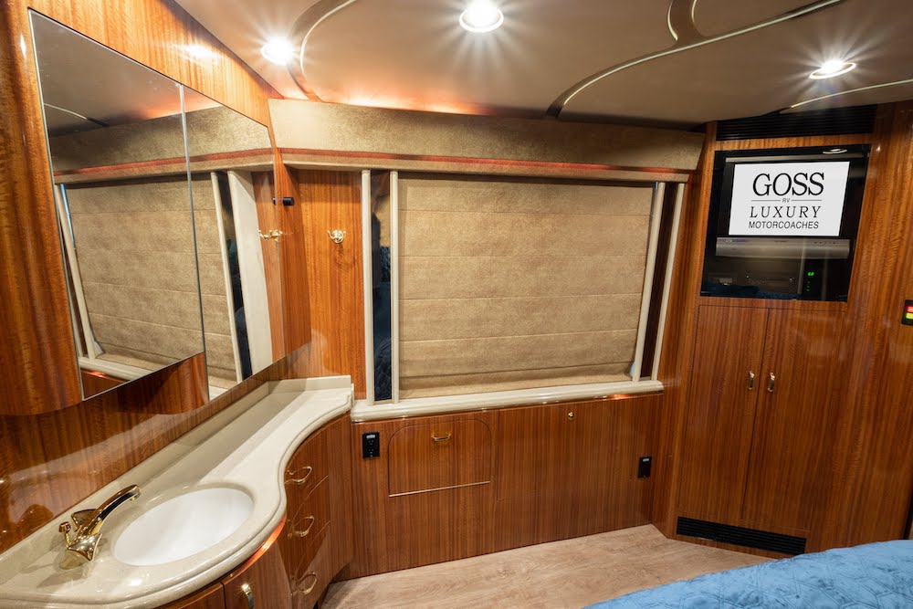 2006 Prevost Marathon H3-45 For Sale