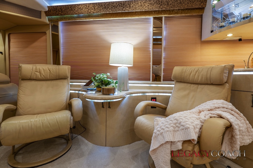 2006 Prevost Marathon H3-45 For Sale