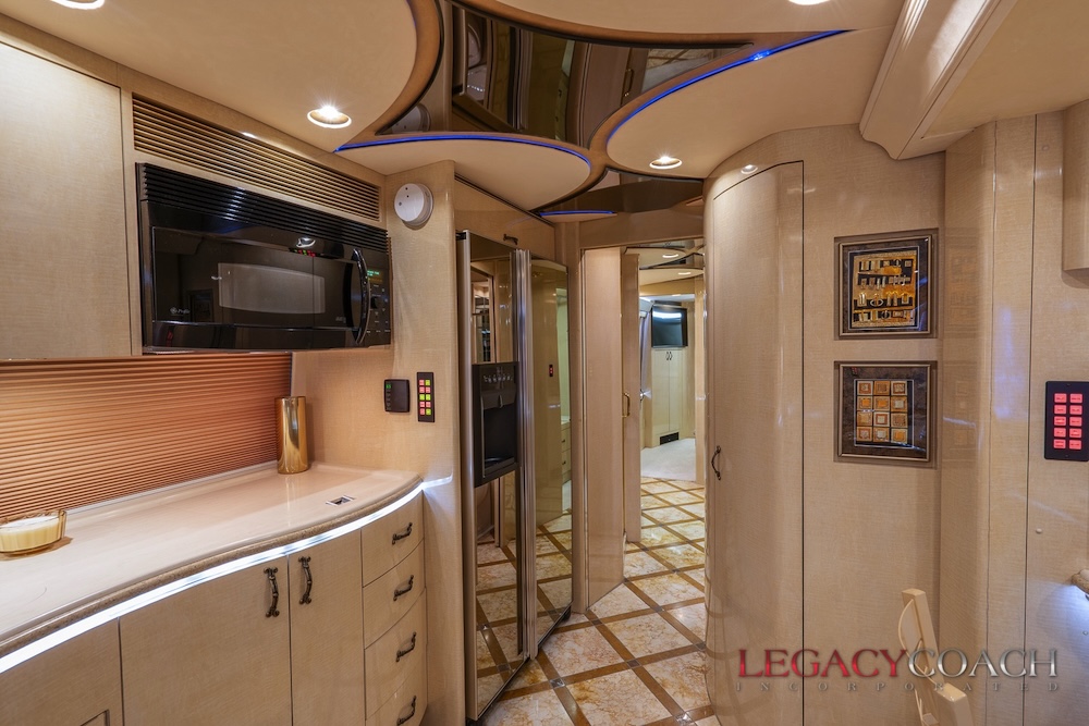 2006 Prevost Marathon H3-45 For Sale