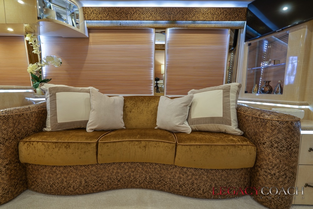 2006 Prevost Marathon H3-45 For Sale