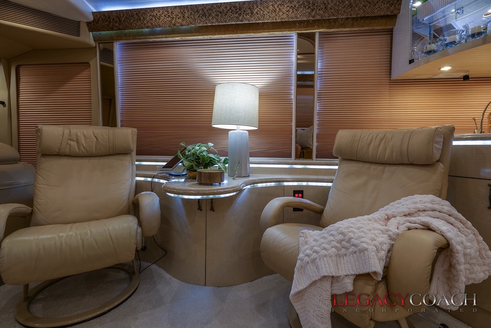 2006 Prevost Marathon H3-45 For Sale