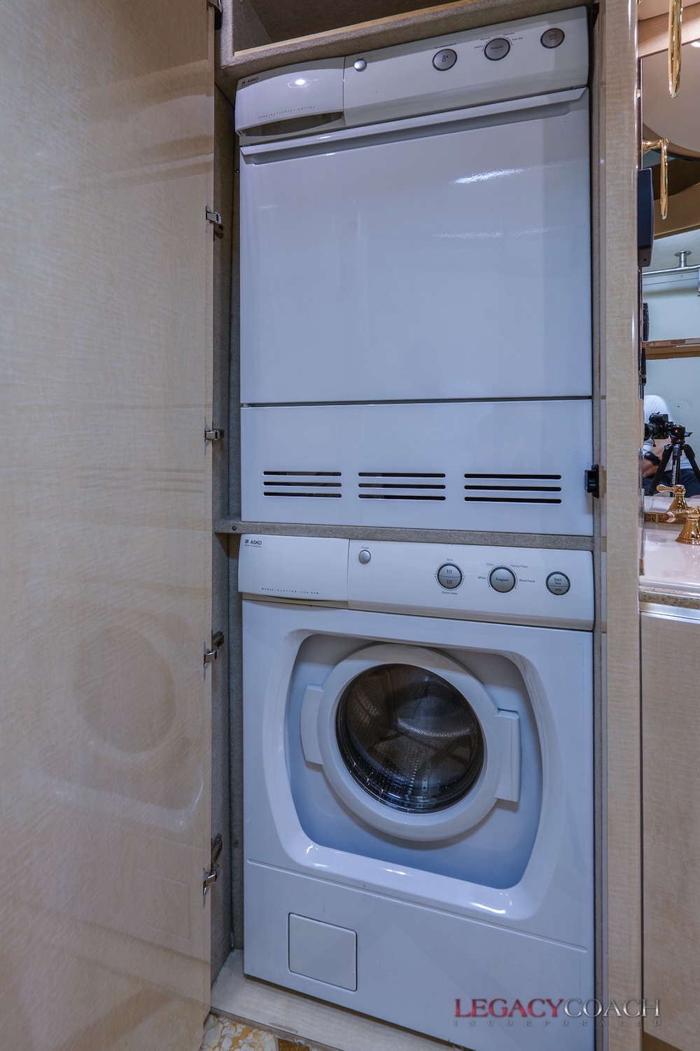 2006 Prevost Marathon H3-45 For Sale