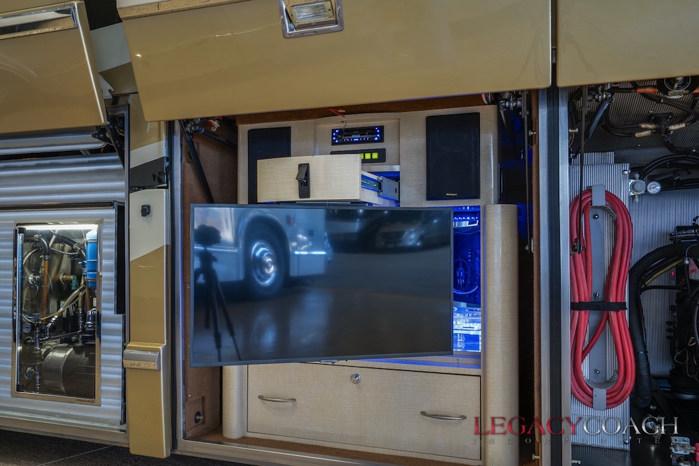 2006 Prevost Marathon H3-45 For Sale