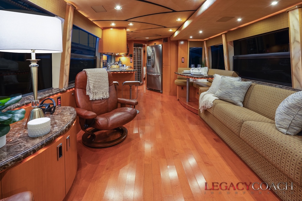 2006 Prevost Marathon H3-45 For Sale